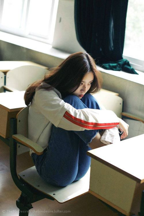 乐鱼体育app官网-查默斯冲刺表现成夺冠关键，查尔莫斯得分